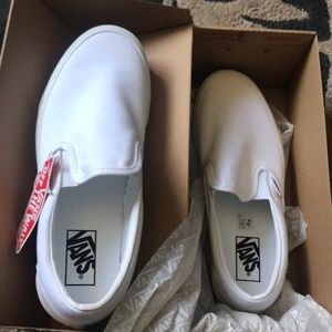 White SlipOn Vans(men’s 8.5, women’s 10)never worn